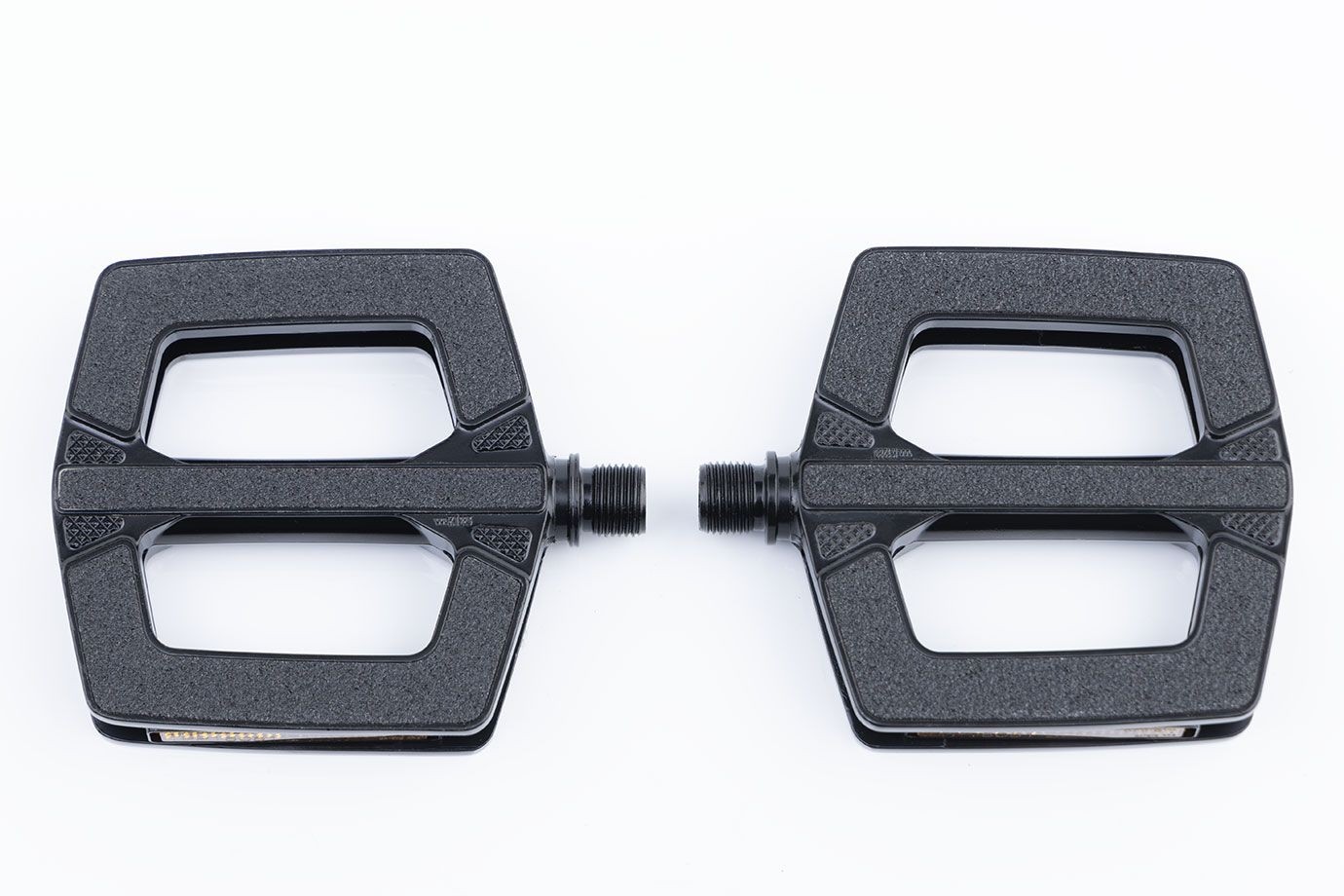 RM Riese&Müller Fahrradpedale VP R&M Custom Griptape schwarz rechts & links