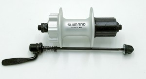 Shimano Hinterradnabe FH-M475 6-Loch QR 8/9-fach 135mm 32 Loch silber